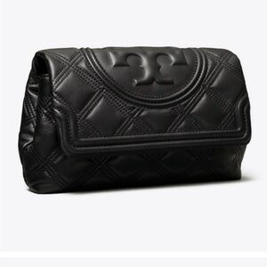 Tory Burch NWT Fleming soft clutch